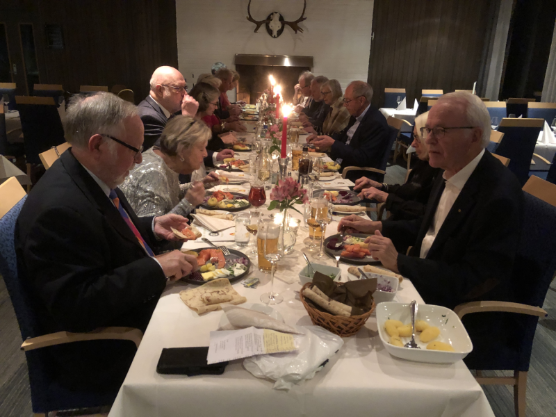 Tradisjonelt rakfisklag på Forstmann